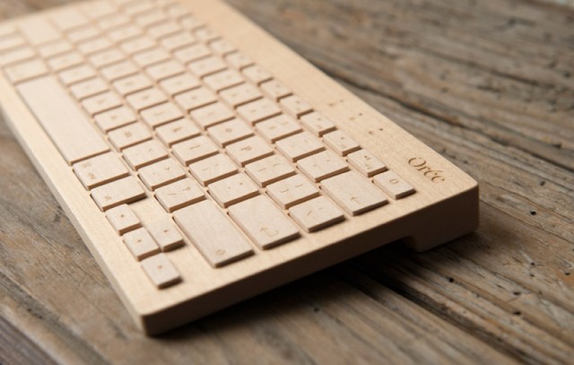 Wooden-Keyboard7-640x407