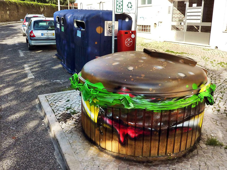 recycled-sculptures-street-art-big-trash-animals-artur-bordalo-3