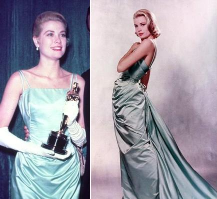 Kobieta w turkusowej sukni z Oscarem