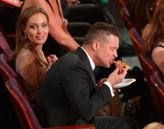 post-38513-Brad-Pitt-Oscar-pizza-Imgur-jvEM