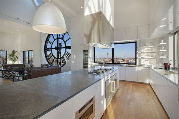 Clocktower-Penthouse-Apartment-in-Brooklyn-New-York-4
