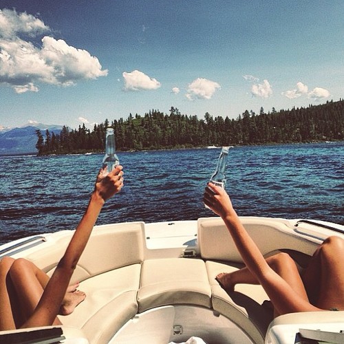 http://streamy-dream.tumblr.com/post/95550155353/is-this-vogue-via-tumblr-on-we-heart-it