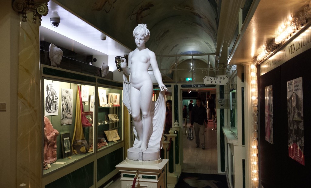 http://commons.wikimedia.org/wiki/File:Entrance_Sex_Museum_of_Amsterdam.jpg 