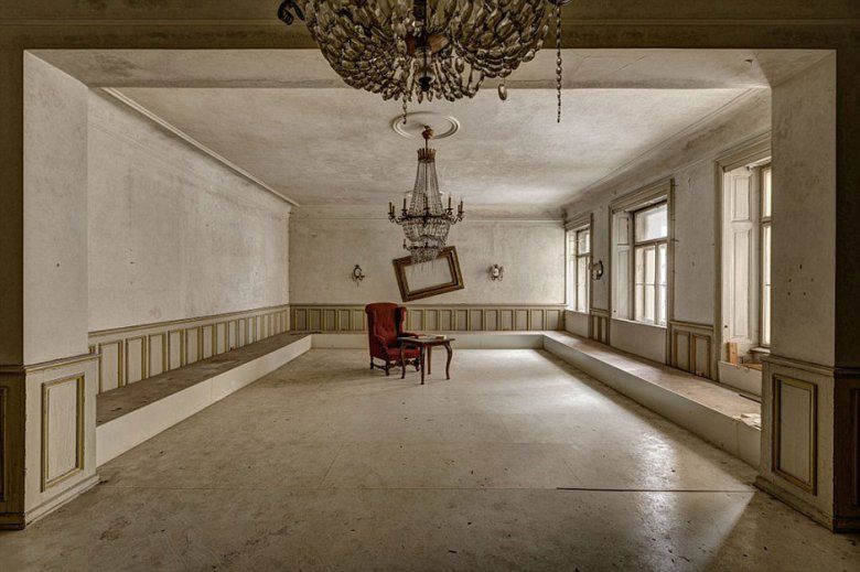 check-out-the-worlds-greatest-abandoned-hotels-1