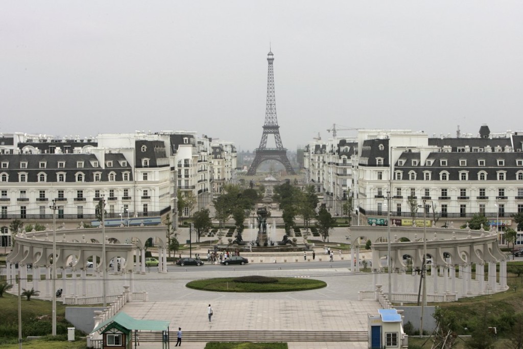 a-residential-area-was-built-around-a-replica-of-the-eiffel-tower