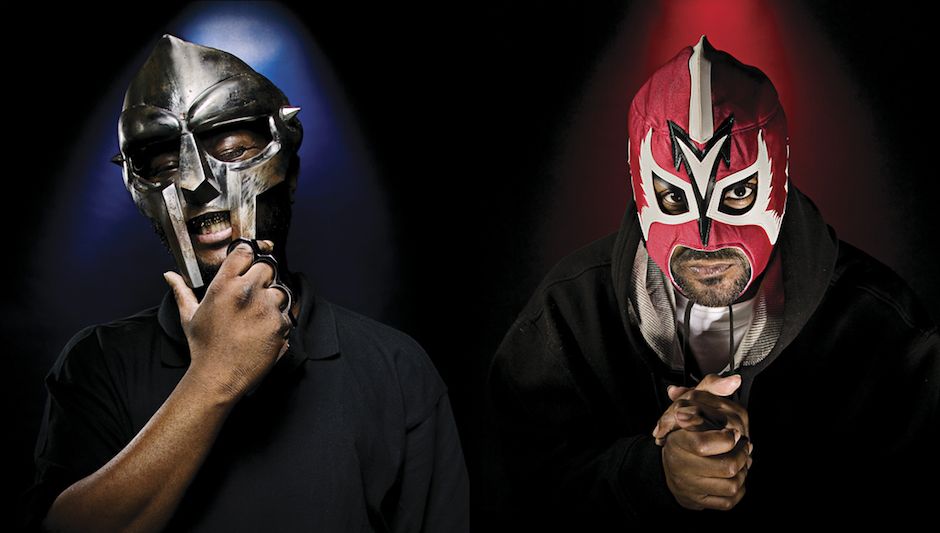 Dwóch raperów w maskach