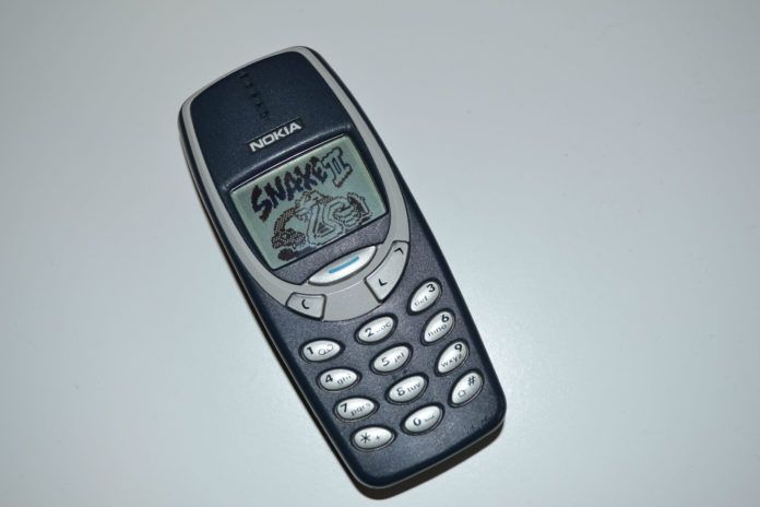 Stary telefon komórkowy