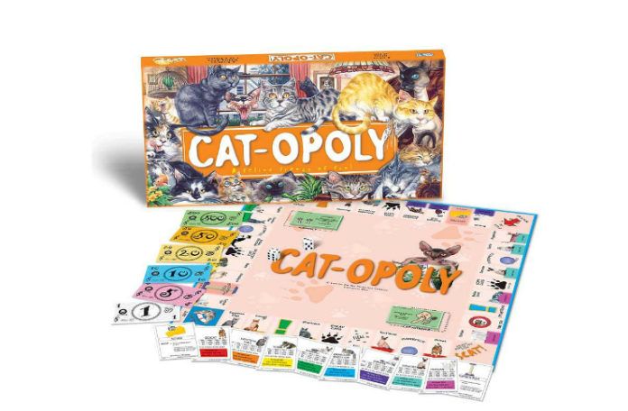 Pudełko gry Catopoly z kotami na pudełku