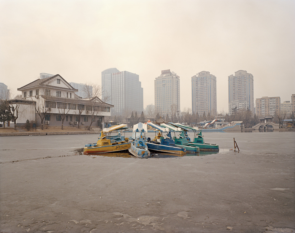 8 3 Fotograf uwiecznił smutne oblicze wesołych miasteczek w Chinach