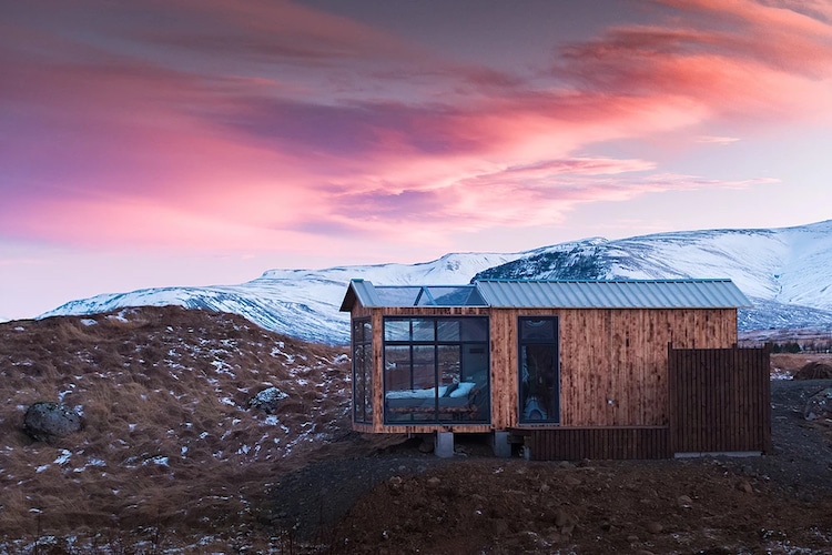 2 Wynajmij mikro-domek na Islandii i podziwiaj zorzę polarną z sypialni