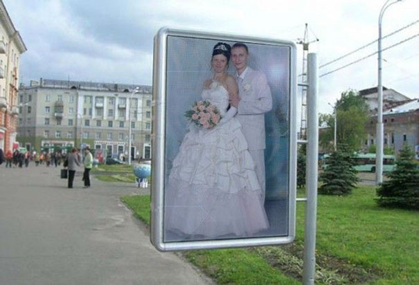 funny weird russian wedding photos 133 5ac48d5e5b471 605 Romantyzm w Rosji: 20 najgorszych zdjęć ślubnych