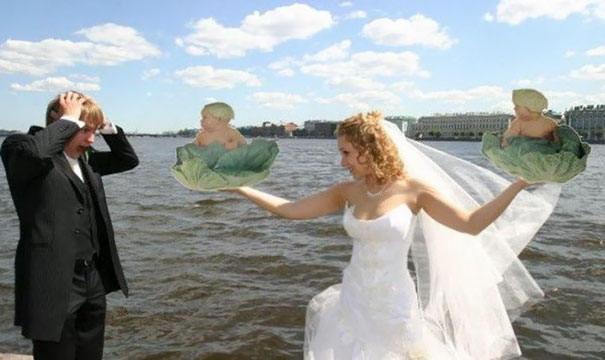 funny weird russian wedding photos 134 5ac48defbfdd9 605 Romantyzm w Rosji: 20 najgorszych zdjęć ślubnych