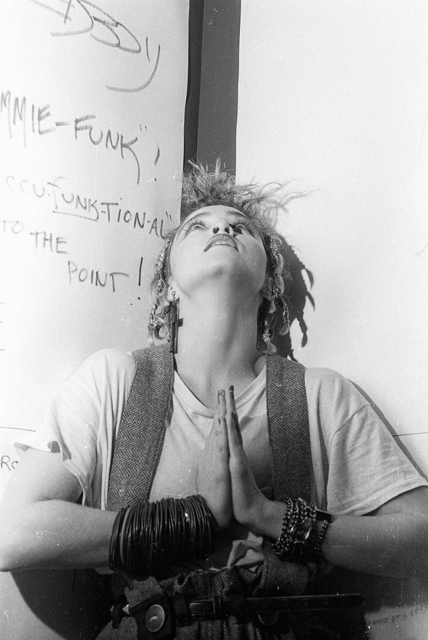 madonna photographed by eric kroll 5 5ac323f2ef433 880 Zbuntowana Madonna z lat 80. w obiektywie Erica Krolla