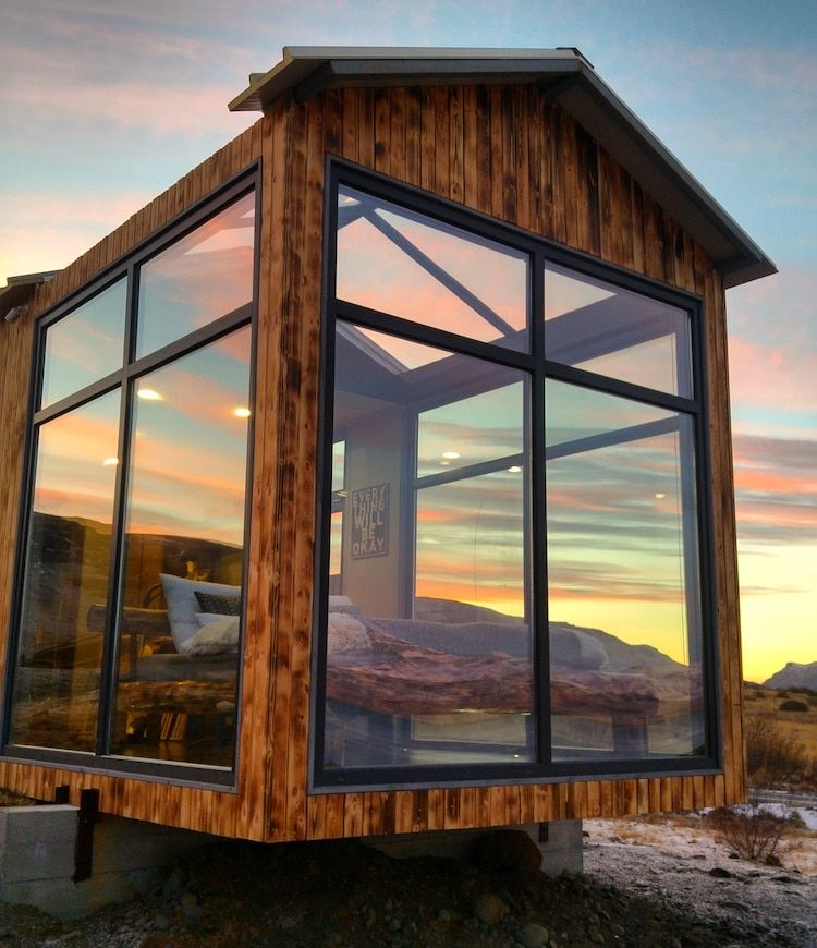 3 Wynajmij mikro-domek na Islandii i podziwiaj zorzę polarną z sypialni