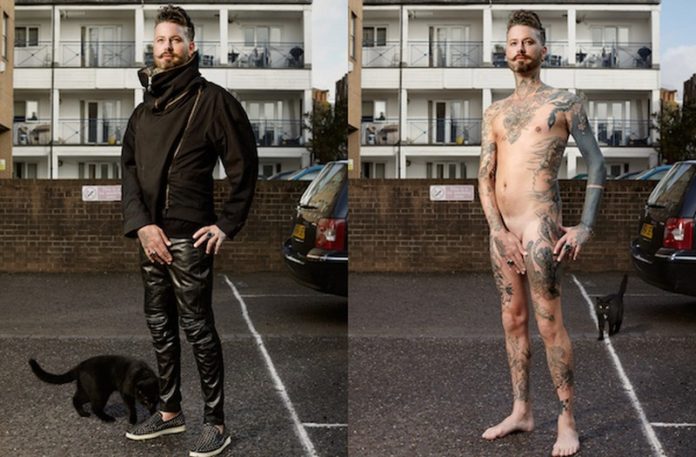 Mężczyzna na dwoch zdjeciach: na pierwszym ubrany, na drugim bez ubrania z tatuażami