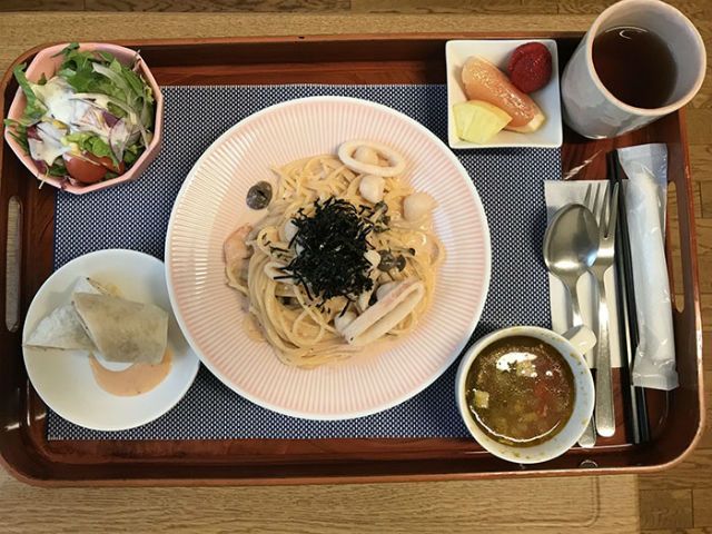 5 7 Jak wyglądają posiłki w japońskich szpitalach?