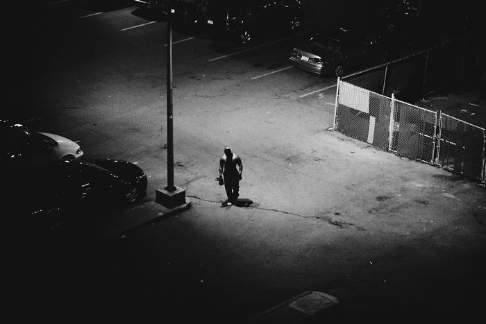 DSamotno7 5b4d76bd518b9 700 Fotograf uchwycił chwile „samotności w Nowym Jorku”