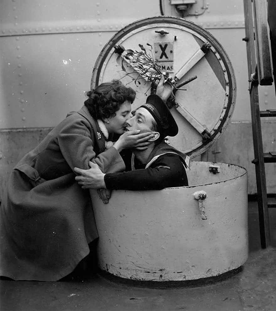 wartime love photos 044 1 Jak wyglądała miłość w czasach wojny?