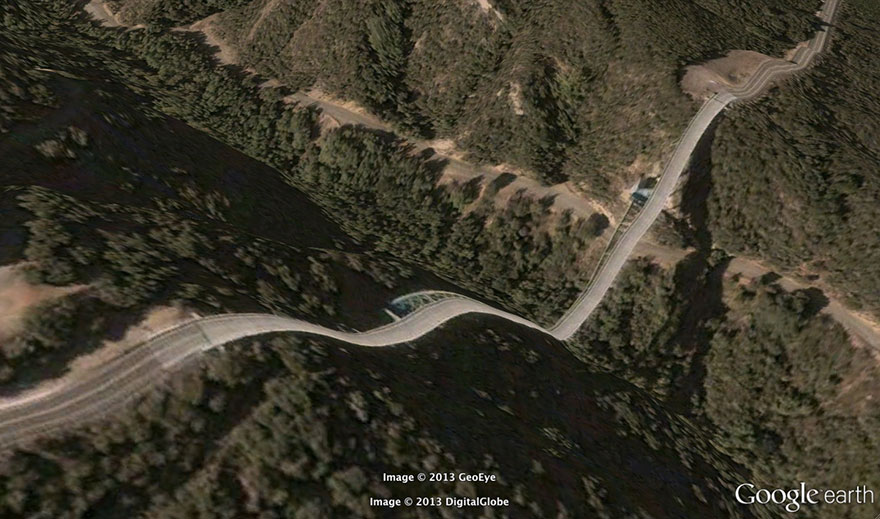 postcards from google earth map clement valla 21 5b7a80dd3dbe6 880 Czy w ten sposób Google Maps widzi nasz świat?