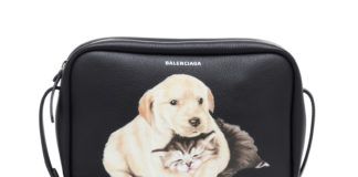 Czarna torebka z printem z kotem i psem