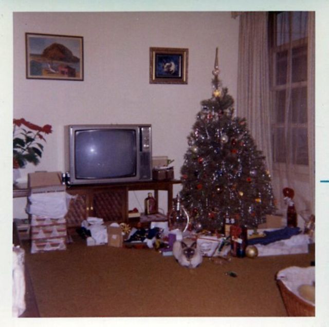 Christmas House Interior 1950s and 1960s 18 25 zdjęć pokazujących, jak wyglądały świąteczne dekoracje w latach 50. i 60.