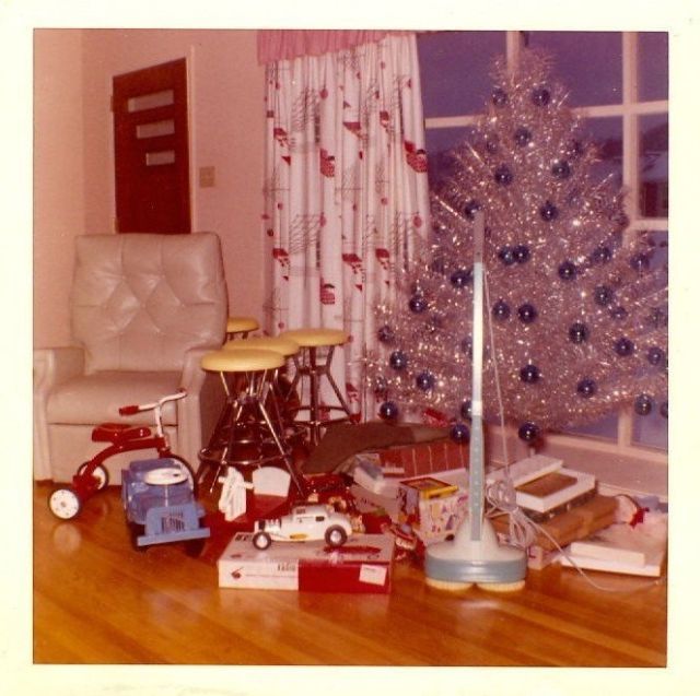 Christmas House Interior 1950s and 1960s 27 25 zdjęć pokazujących, jak wyglądały świąteczne dekoracje w latach 50. i 60.