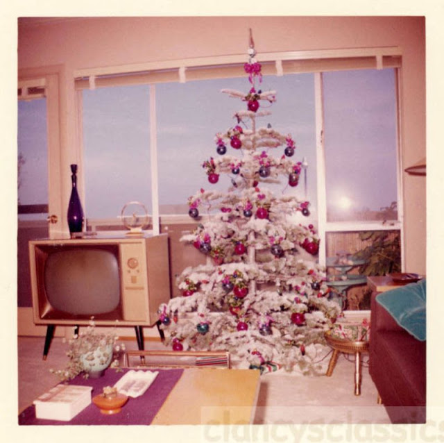 Christmas House Interior 1950s and 1960s 6 25 zdjęć pokazujących, jak wyglądały świąteczne dekoracje w latach 50. i 60.