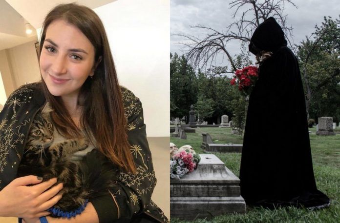 Dziewczyna z kotem i czarna postać stojąca przy grobie