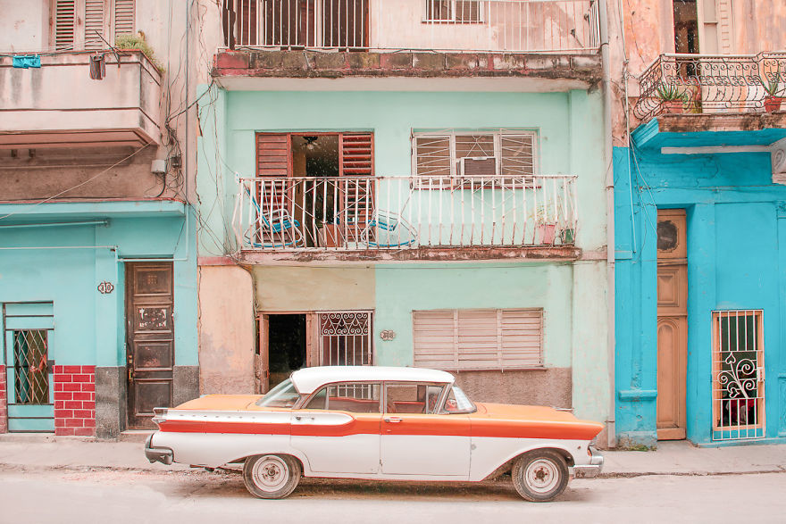 DSC 0703 2 DxOVP 5c48930f9f9f7 880 Fotografie kubańskich ulic, niczym kadry z filmu Wesa Andersona