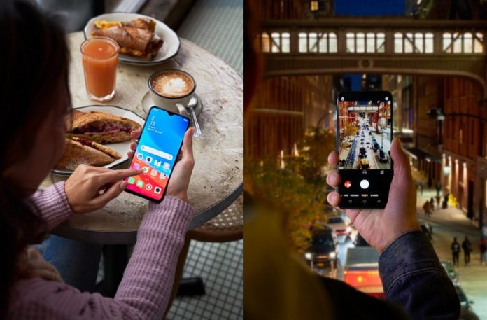 Dłonie trzymające smartfona - przy stoliku oraz robiąc zdjęcie miasta nocą