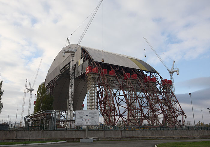 11 New Shelter For Chernobyl Nuclear Power Plant In Chernobyl Ukraine 20 zdjęć kultowych obiektów, gdy były jeszcze w trakcie budowy