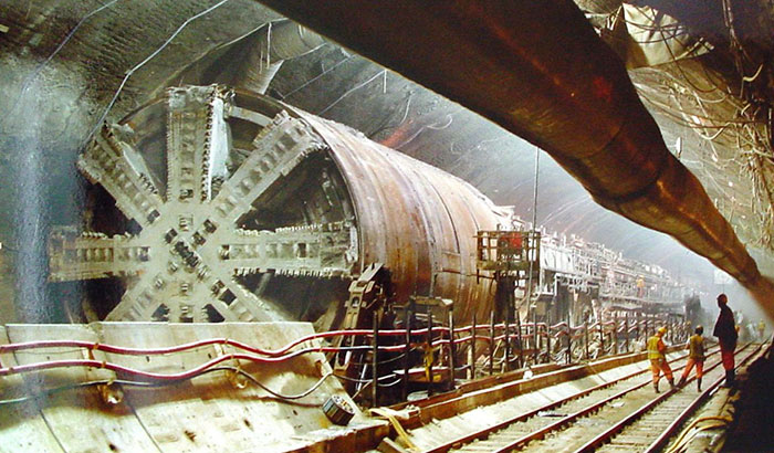 6 Channel Tunnel Beneath The English Channel At The Strait Of Dover 20 zdjęć kultowych obiektów, gdy były jeszcze w trakcie budowy