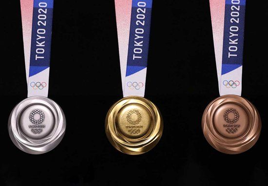 2020 olympic medals 2 Organizatorzy Igrzysk Olimpijskich Tokio 2020 wykonali medale z 80 tysięcy ton zużytych sprzętów elektronicznych