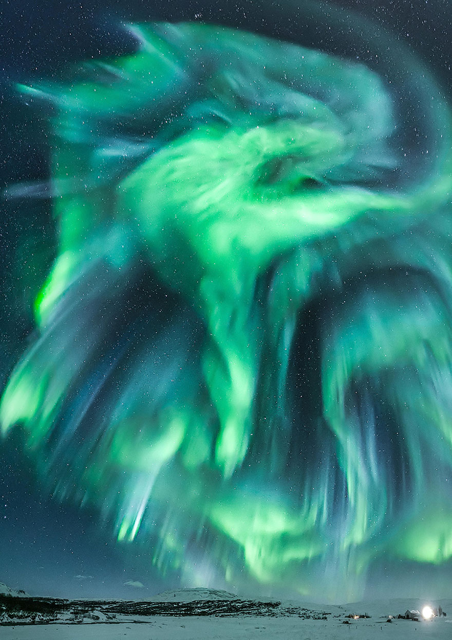 To The Flying Aurora By Zhijun Yan 30 najlepszych zdjęć z konkursu Astronomy Photographer of the Year, czyli fotografii dosłownie nie z tego świata