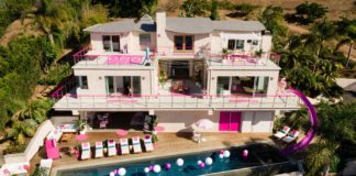 Biało-różowy dom