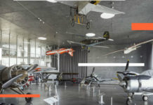 Zabytkowe samoloty w przestrzeni muzeum