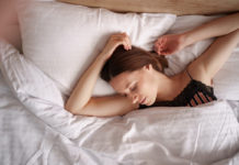 10 sposobów na złagodzenie objawów alergii podczas snu